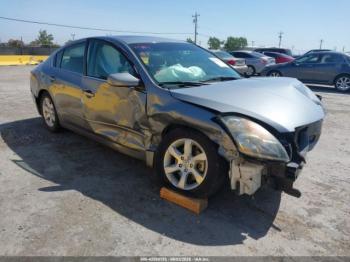  Salvage Nissan Altima