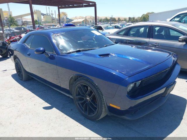  Salvage Dodge Challenger