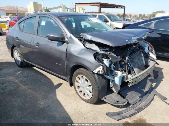  Salvage Nissan Versa