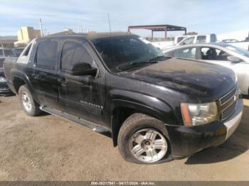  Salvage Chevrolet Avalanche 1500
