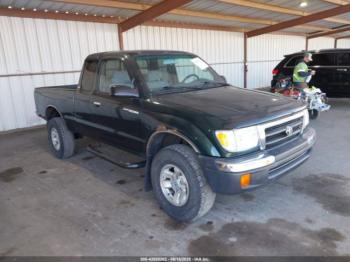  Salvage Toyota Tacoma