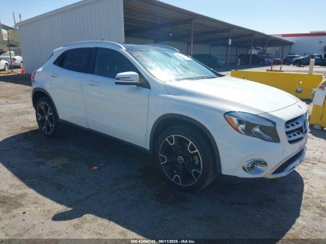  Salvage Mercedes-Benz GLA