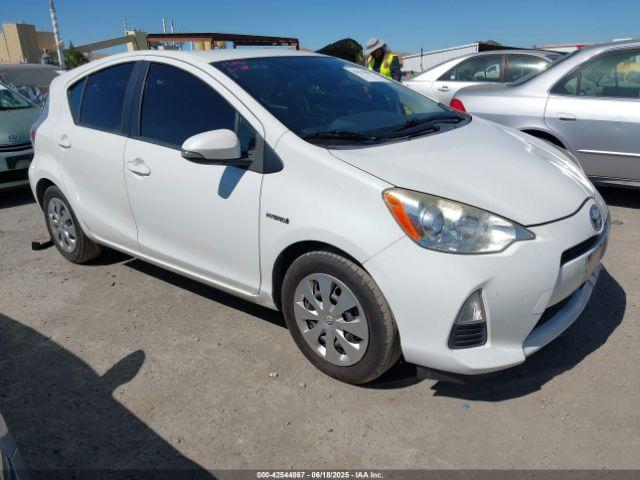  Salvage Toyota Prius c