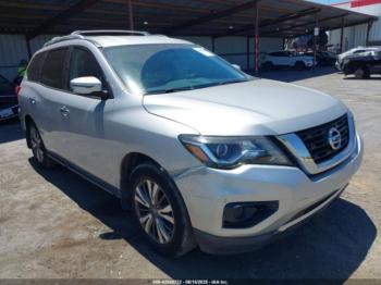  Salvage Nissan Pathfinder
