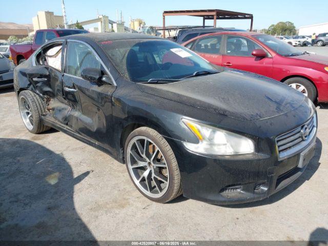  Salvage Nissan Maxima