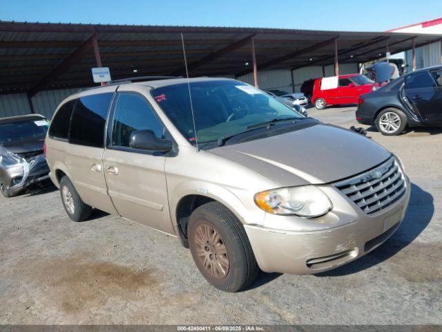  Salvage Chrysler Town & Country