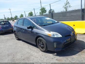  Salvage Toyota Prius