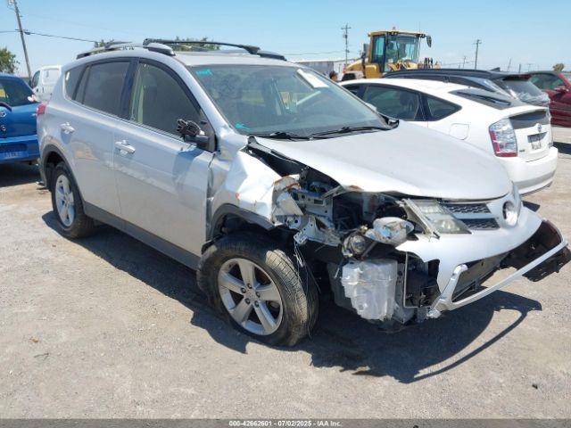  Salvage Toyota RAV4