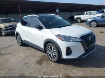  Salvage Nissan Kicks