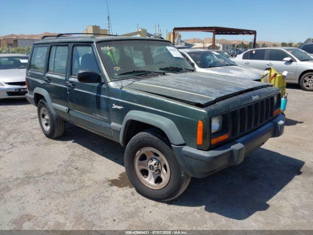 Salvage Jeep Cherokee