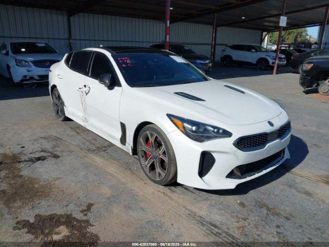  Salvage Kia Stinger