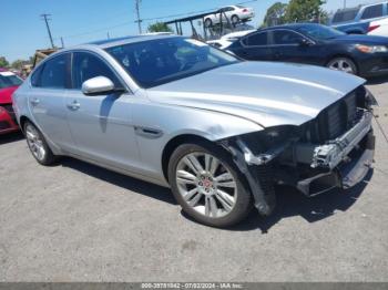  Salvage Jaguar XF