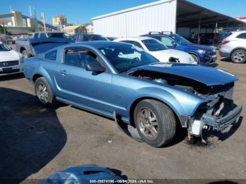  Salvage Ford Mustang