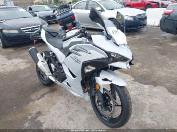  Salvage Kawasaki Ex500