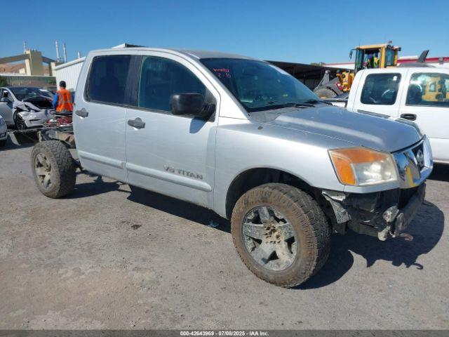  Salvage Nissan Titan