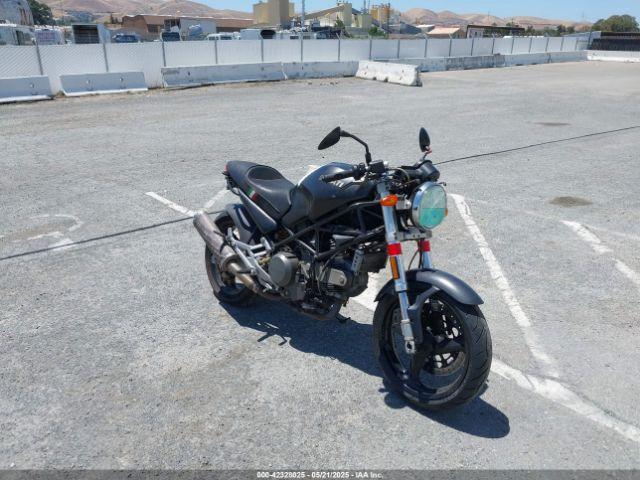  Salvage Ducati M750