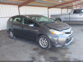  Salvage Toyota Prius v