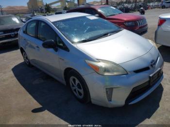 Salvage Toyota Prius