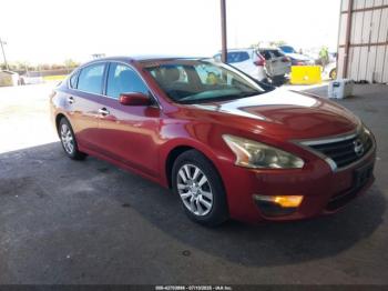  Salvage Nissan Altima