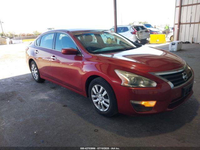  Salvage Nissan Altima