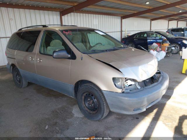  Salvage Toyota Sienna