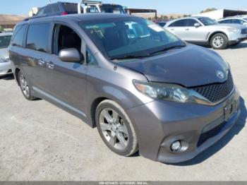  Salvage Toyota Sienna