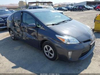  Salvage Toyota Prius