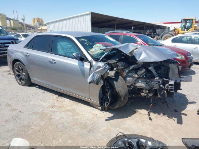  Salvage Chrysler 300