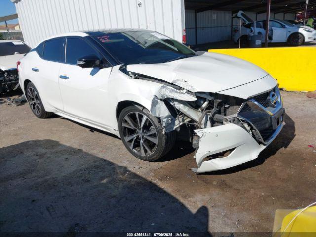  Salvage Nissan Maxima