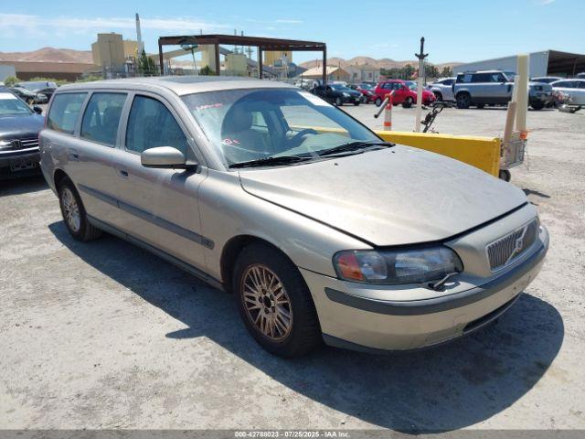  Salvage Volvo V70
