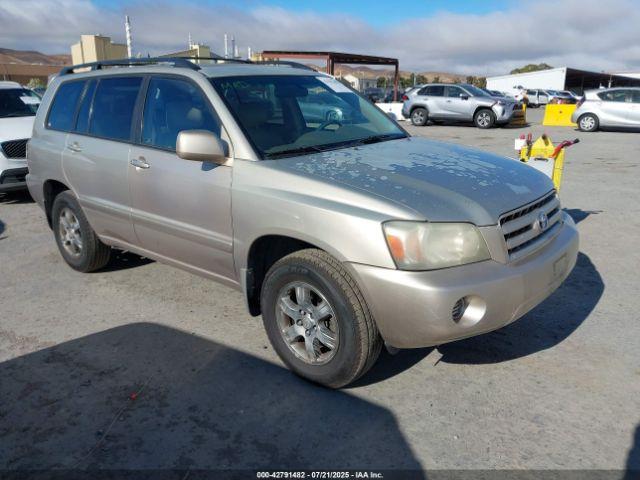 Salvage Toyota Highlander