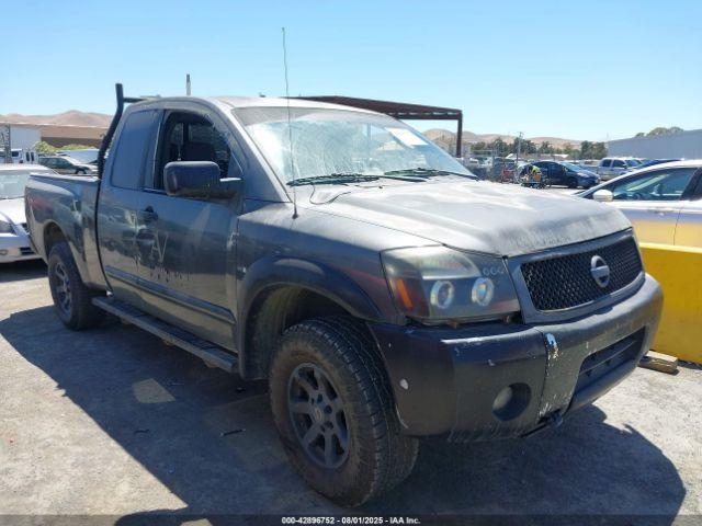  Salvage Nissan Titan