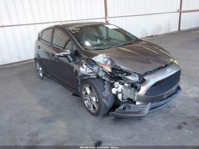 Salvage Ford Fiesta
