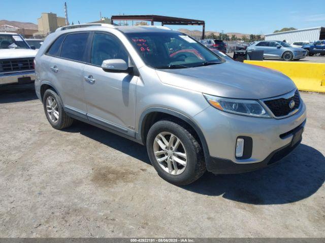  Salvage Kia Sorento