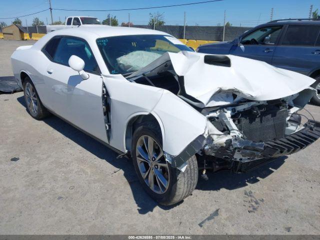  Salvage Dodge Challenger