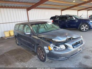  Salvage Volvo V70
