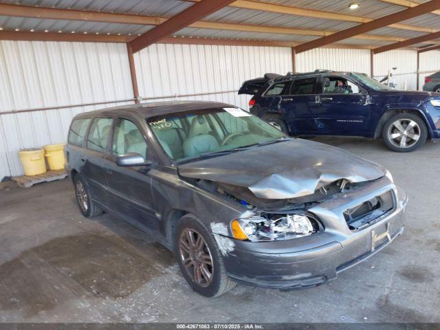  Salvage Volvo V70