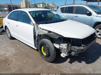  Salvage Volkswagen Passat
