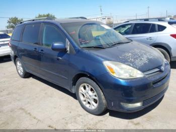  Salvage Toyota Sienna