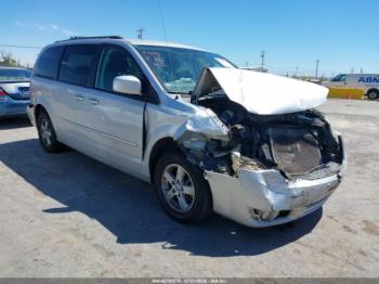  Salvage Dodge Grand Caravan