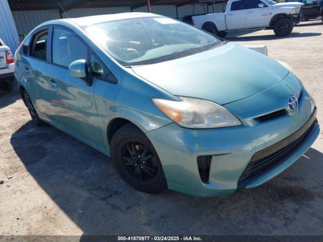  Salvage Toyota Prius