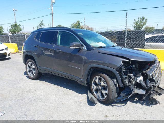  Salvage Jeep Compass