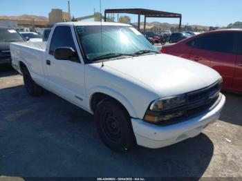  Salvage Chevrolet S-10