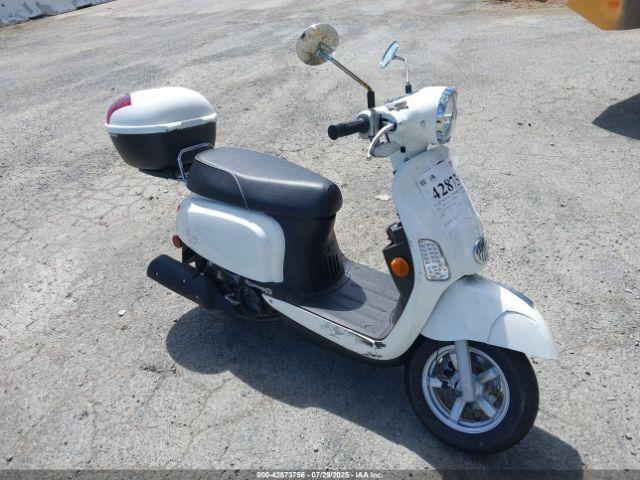  Salvage Genuine Scooter Co. Buddy