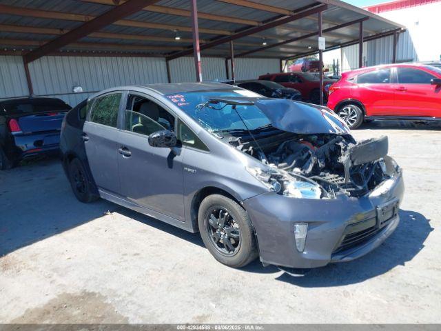  Salvage Toyota Prius