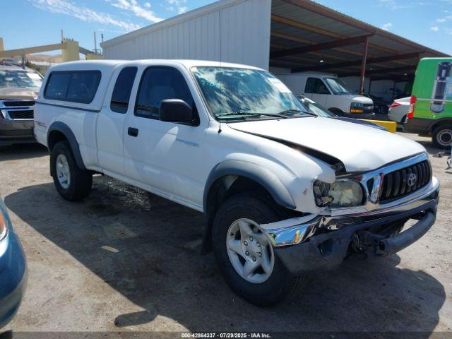  Salvage Toyota Tacoma