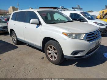  Salvage Toyota Highlander