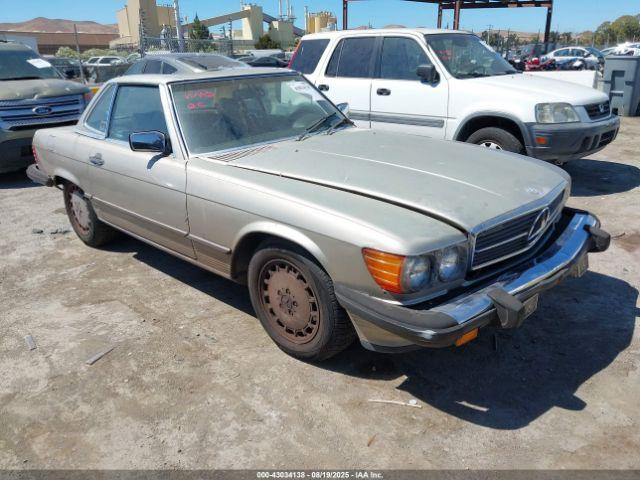  Salvage Mercedes-Benz 560