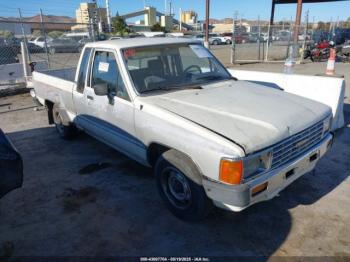  Salvage Toyota Pickup