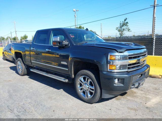  Salvage Chevrolet Silverado 2500